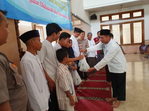 pc ldii jagakarsa berbagi kurban bersama anak yatim
