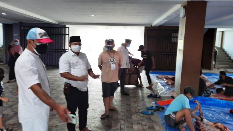 Lurah Satio Apresiasi Kegiatan Berkurban di Masjid Baitul Ghofur Al Mughni