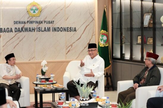 KH. Chriswanto memaparkan 8 Program LDII Untuk Bangsa