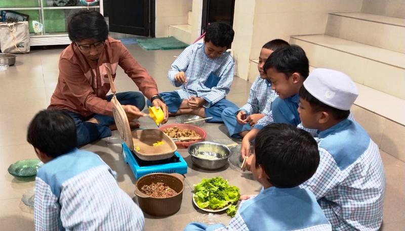 PAC LDII Duren Tiga menggelar acara barbeque 2
