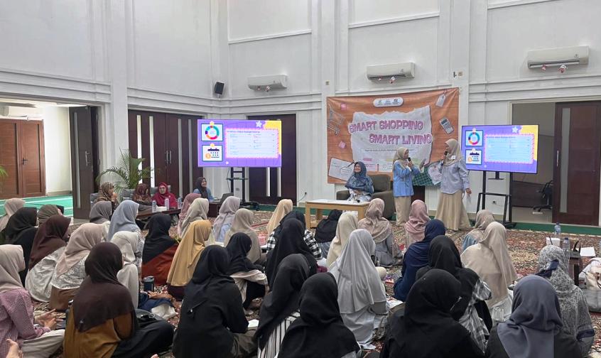 Ketua Panitia Memey