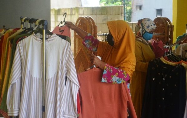 LDII peduli sesama bagikan pakain barokah 3